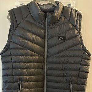 Nike Men's Charcoal Puffer Vest
